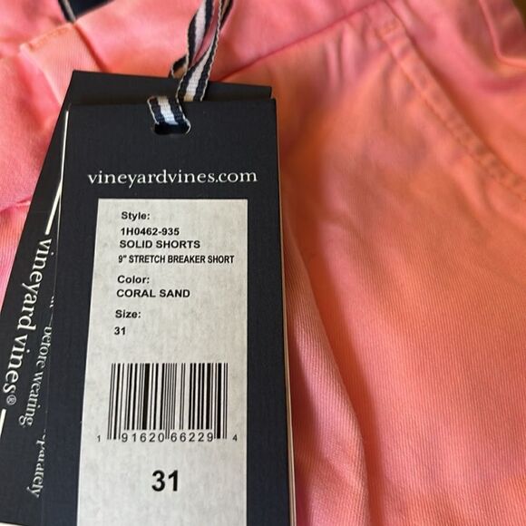 Vineyard Vines 9” Breaker Shorts in Coral Sand Size 31 NWT - Picture 3 of 6